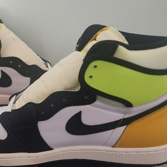 Nike Air Jordan 1 Retro High OG White Black Volt Men’s 11.5 – New w/ Box - Picture 5 of 5